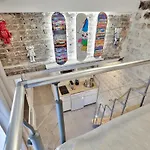 Studio Walking Distance From Marais With Mobile Ac