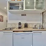 Studio Walking Distance From Marais With Mobile Ac